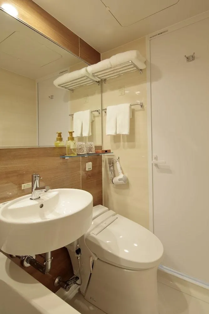 Candeo Hotels Kobe Tor Road 4*,